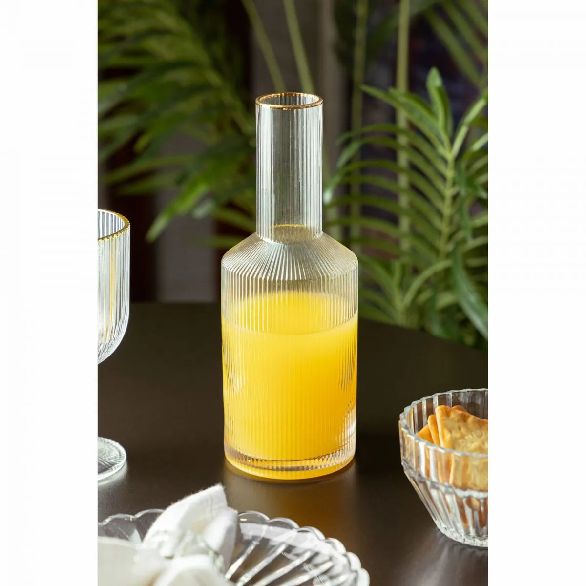 Garrafa de Cristal com Fio de Ouro Lines 800ml - Wolff